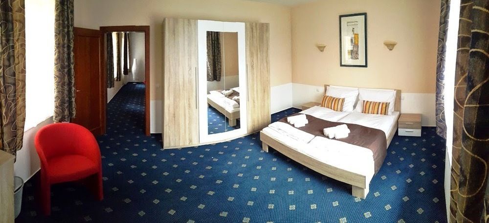 Garni Hotel Tatramonti ポプラト エクステリア 写真
