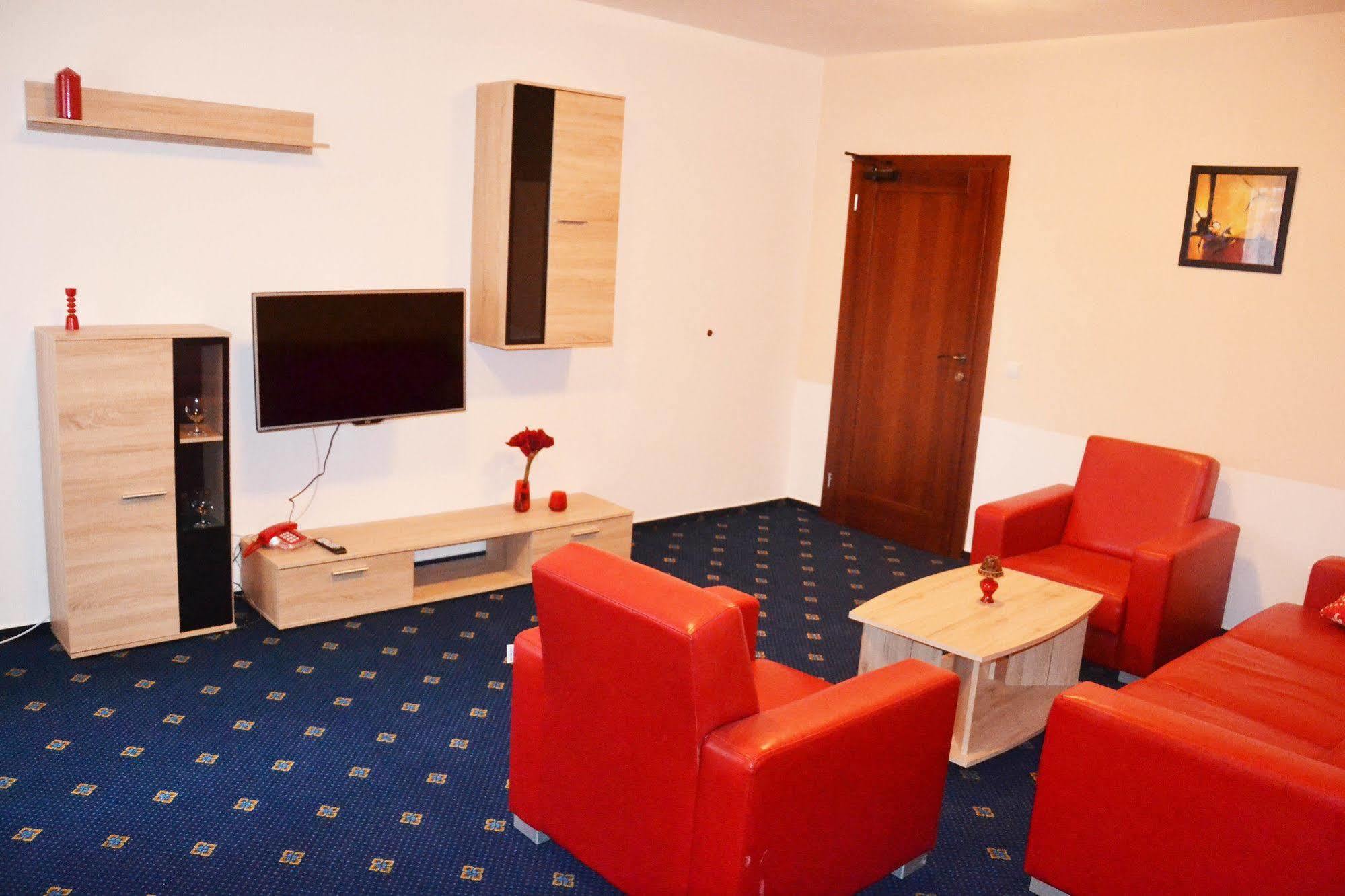 Garni Hotel Tatramonti ポプラト エクステリア 写真