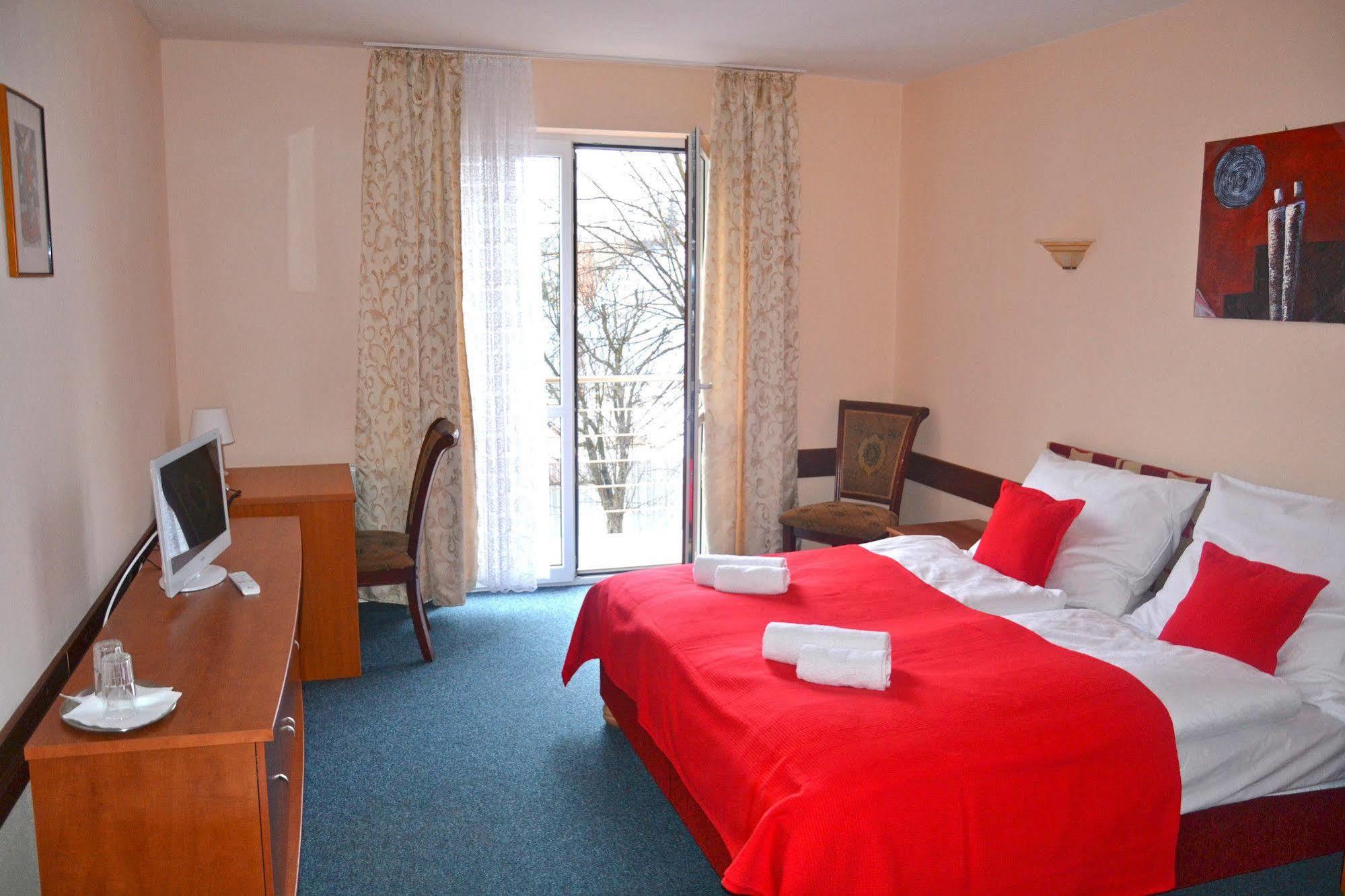 Garni Hotel Tatramonti ポプラト エクステリア 写真
