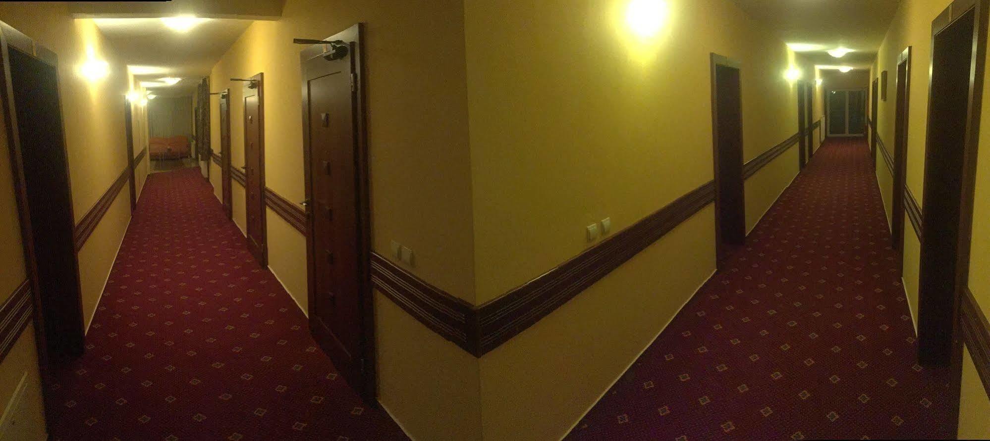 Garni Hotel Tatramonti ポプラト エクステリア 写真